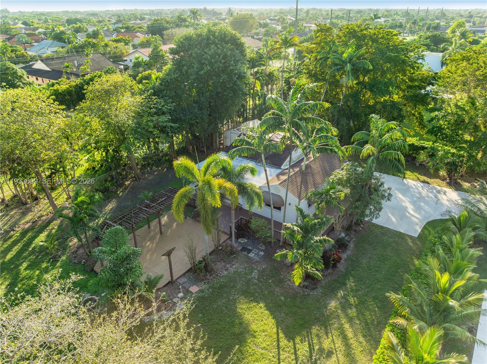 10398 SW 64th St, Miami FL 33173