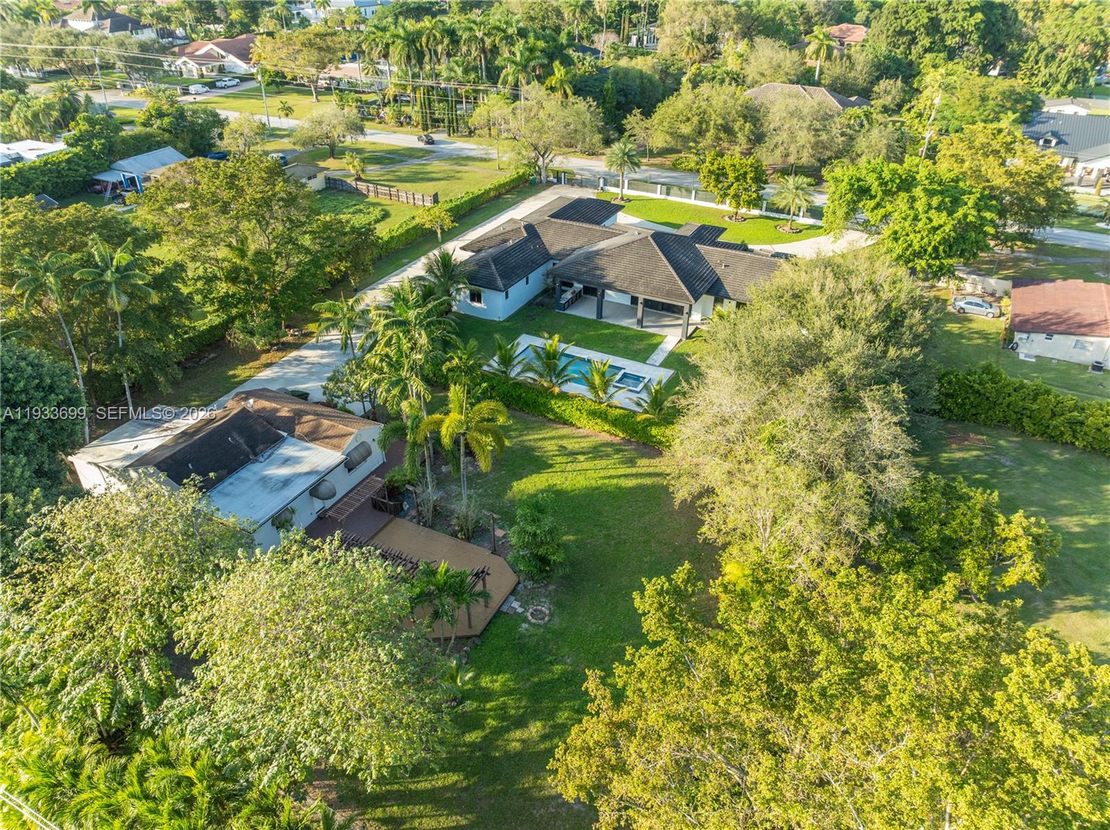 10398 SW 64th St, Miami FL 33173