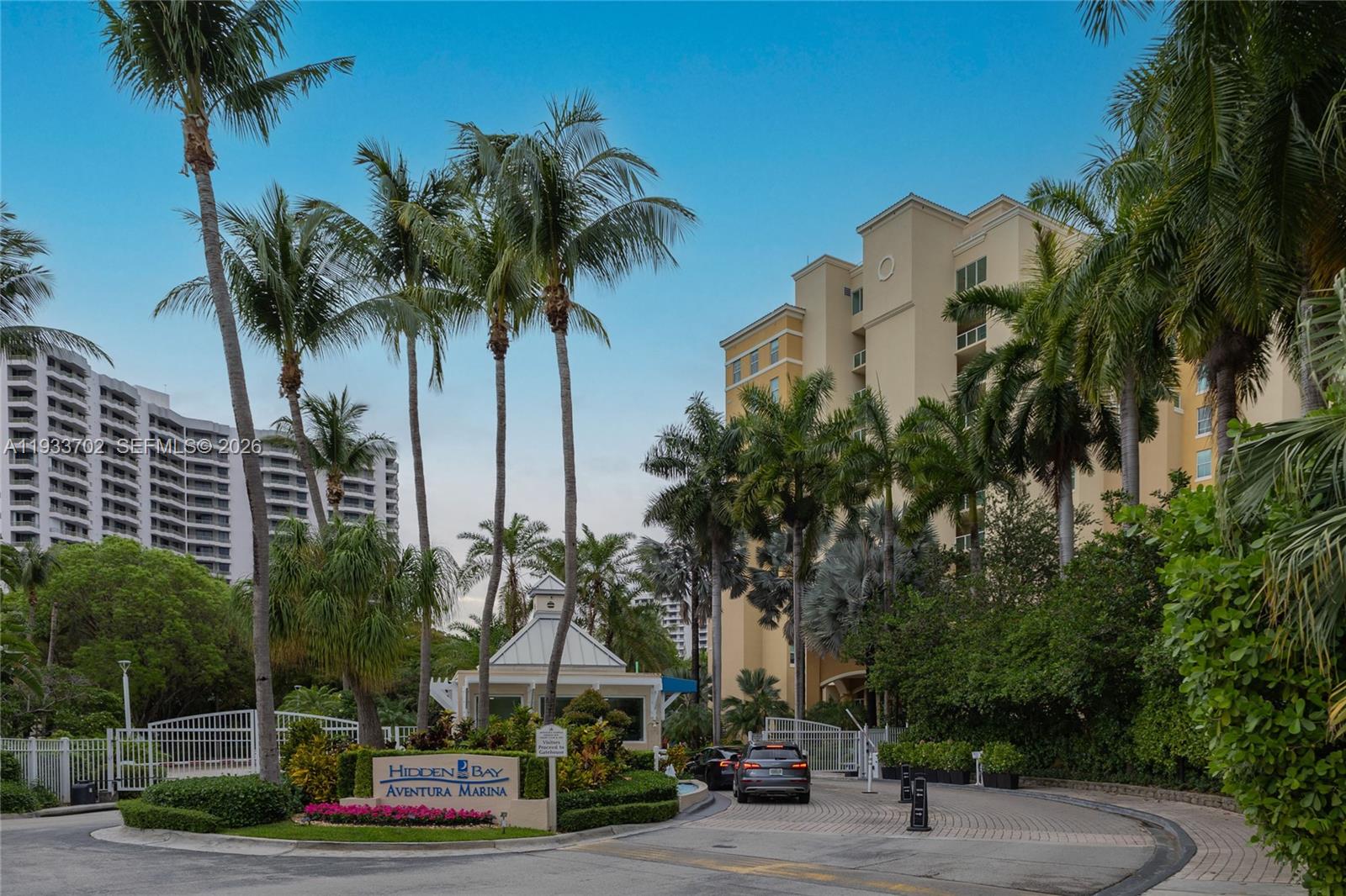 3330 NE 190th St #1112, Aventura FL 33180
