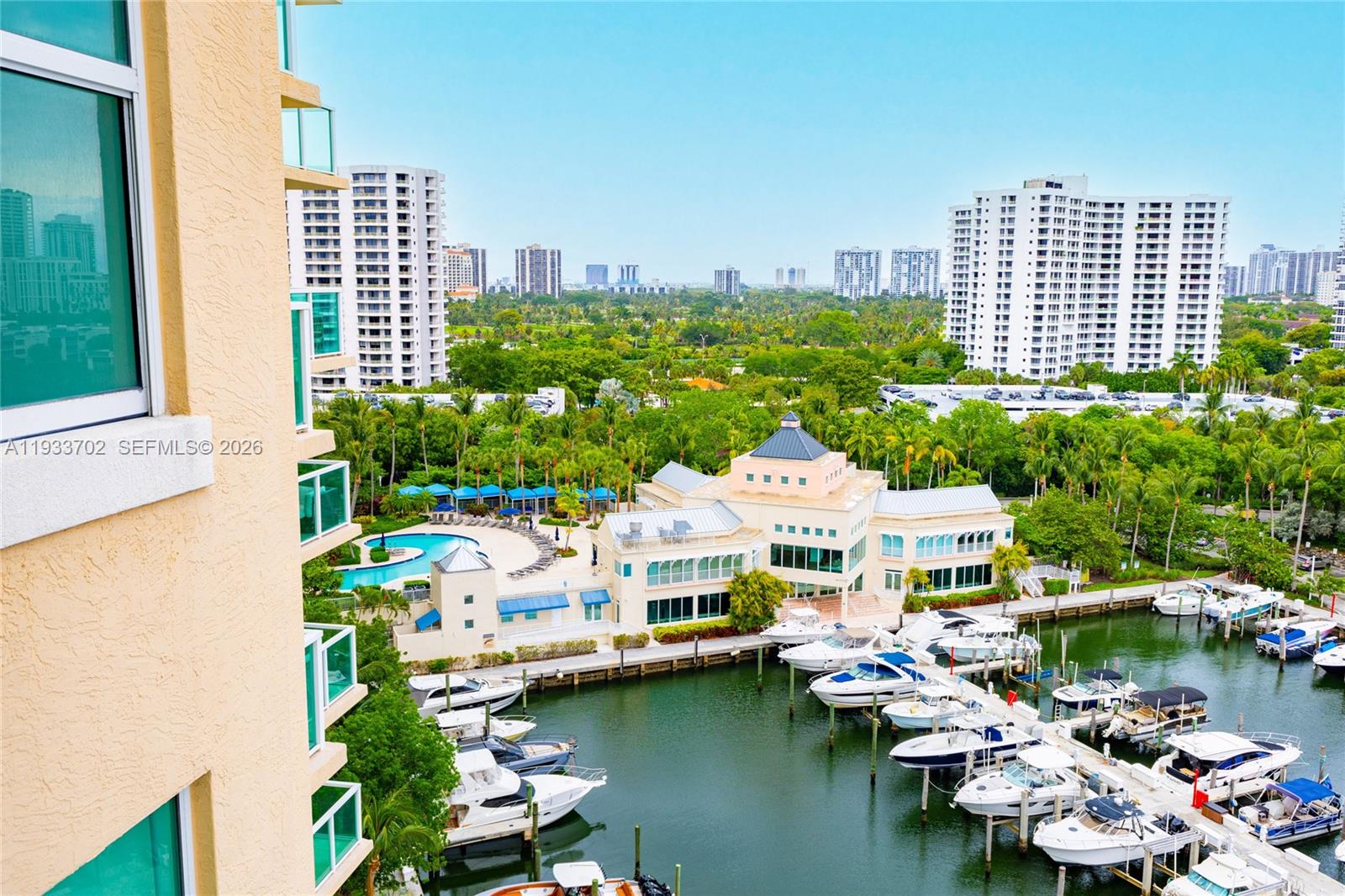 3330 NE 190th St #1112, Aventura FL 33180