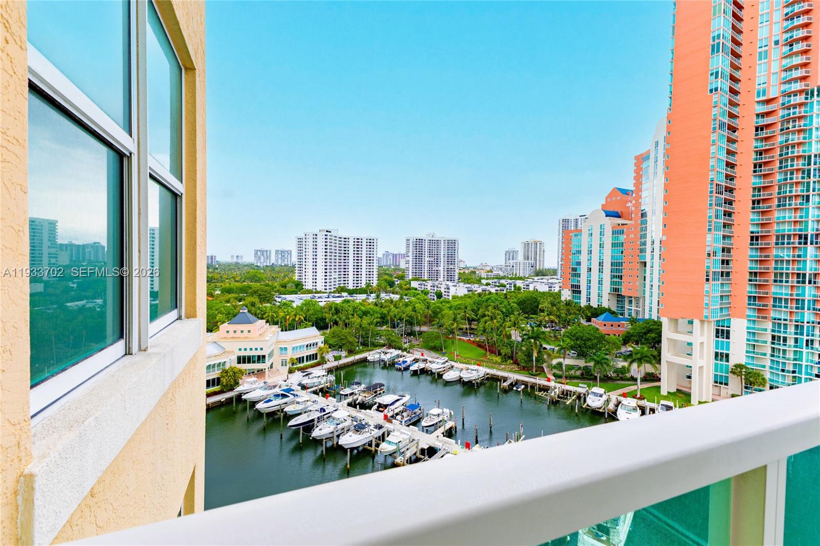 3330 NE 190th St #1112, Aventura FL 33180