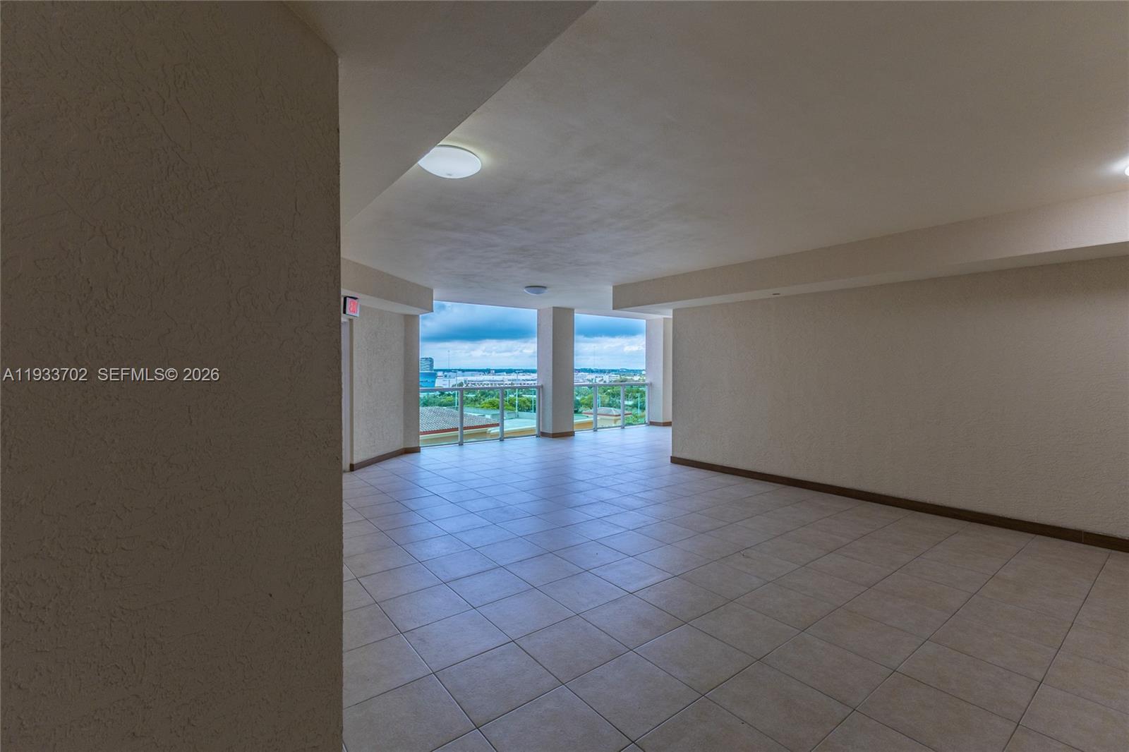 3330 NE 190th St #1112, Aventura FL 33180