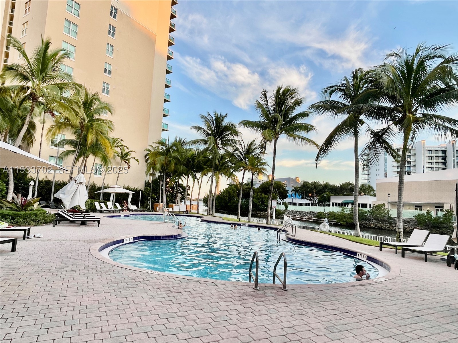 3330 NE 190th St #1112, Aventura FL 33180