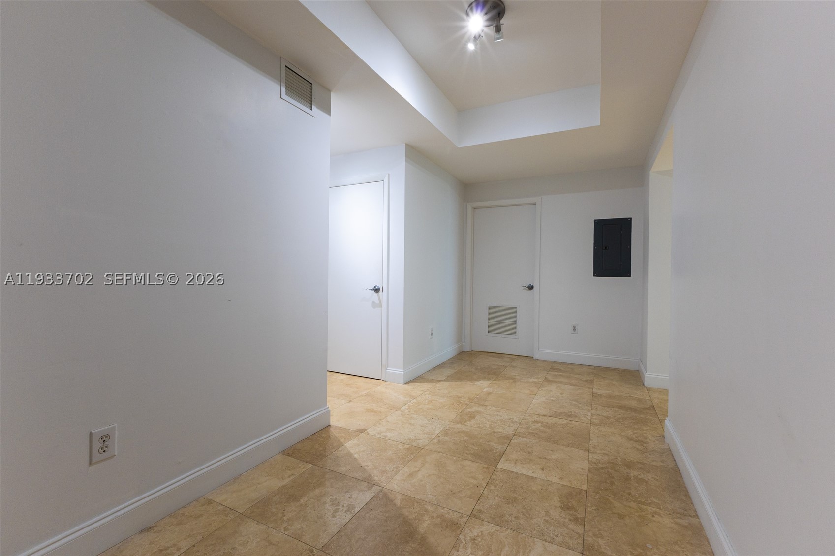 3330 NE 190th St #1112, Aventura FL 33180