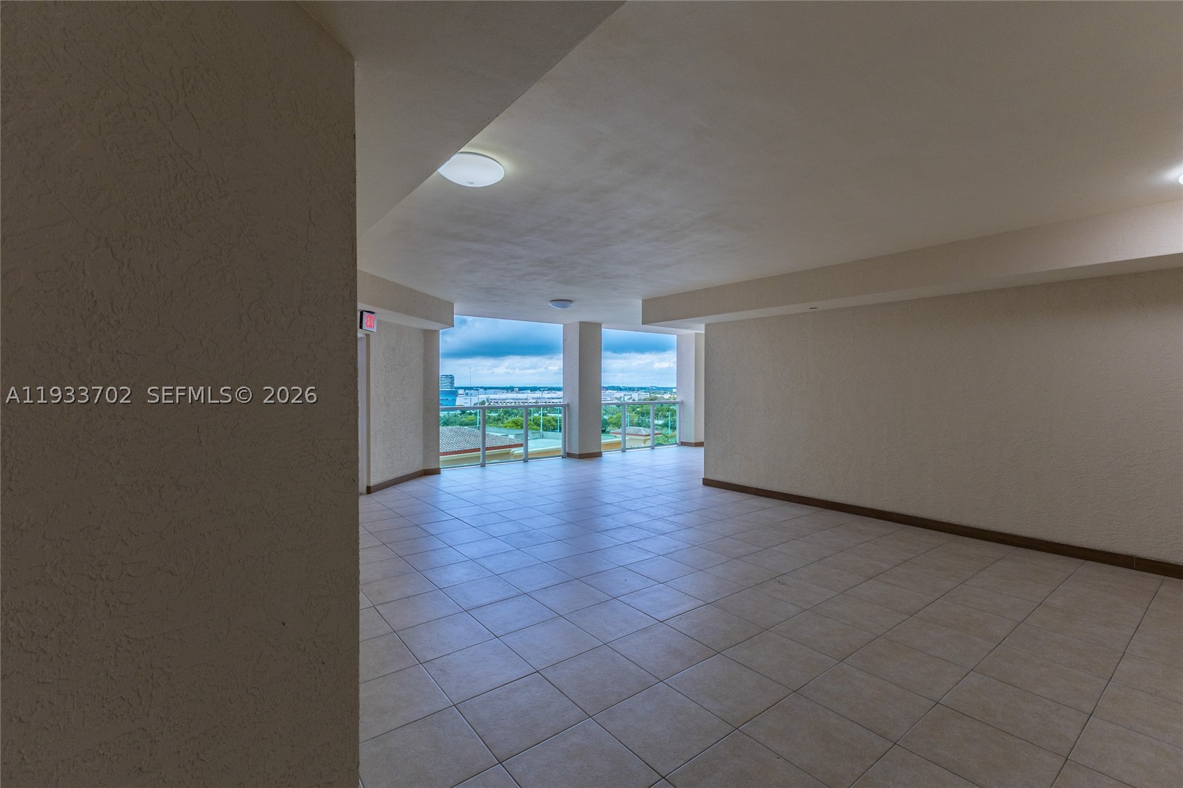 3330 NE 190th St #1112, Aventura FL 33180