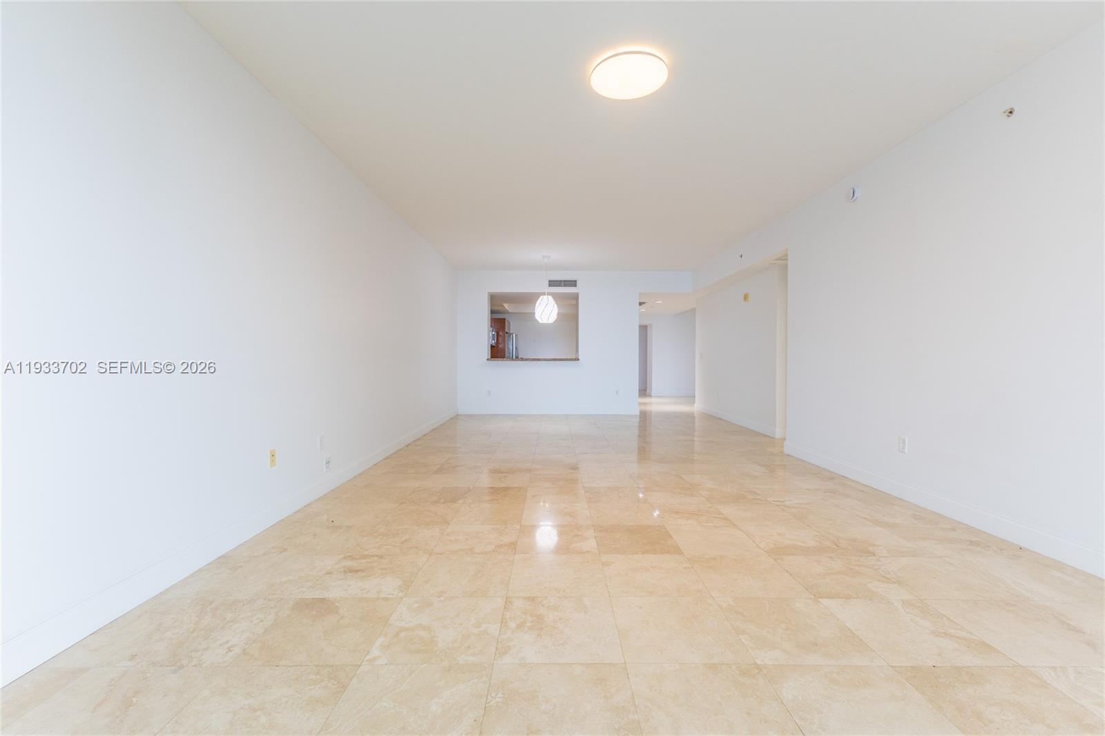3330 NE 190th St #1112, Aventura FL 33180
