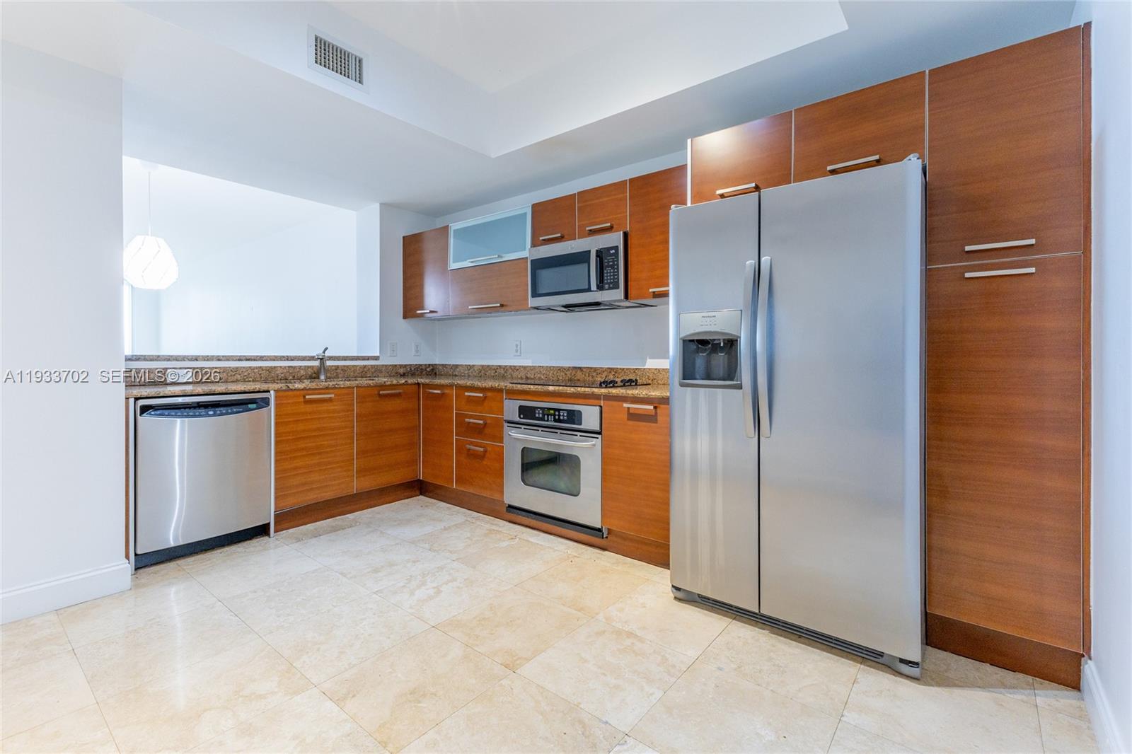 3330 NE 190th St #1112, Aventura FL 33180