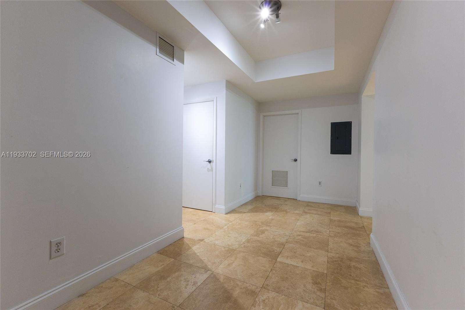 3330 NE 190th St #1112, Aventura FL 33180