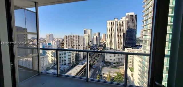 79 SW 12th St #2411-S, Miami FL 33130