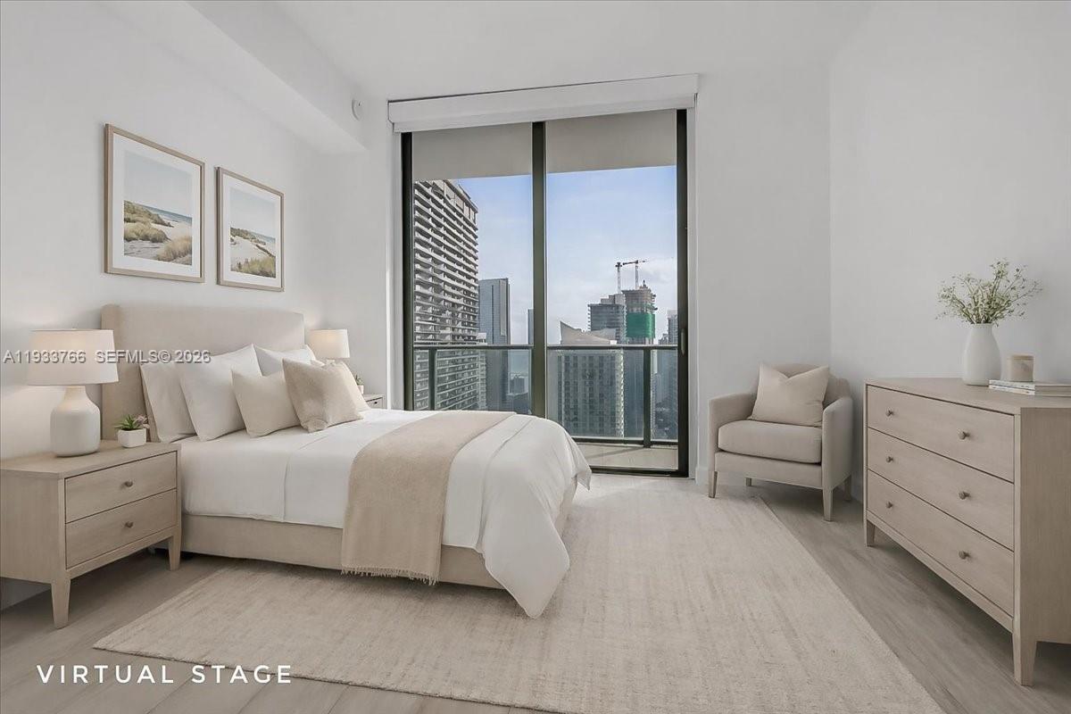 45 SW 9th St #4306, Miami FL 33130