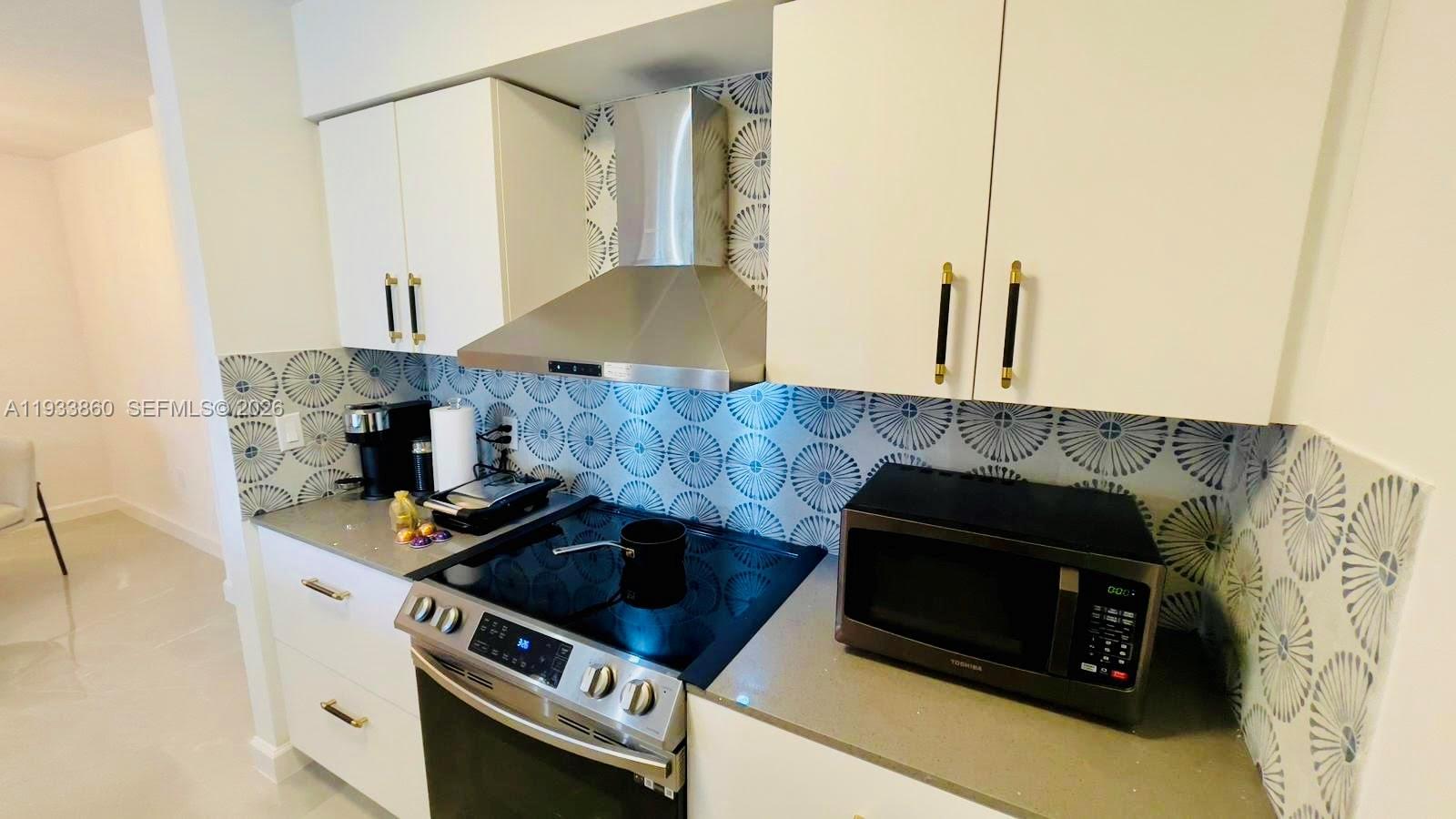 19901 E Country Club Dr #2403, Aventura FL 33180
