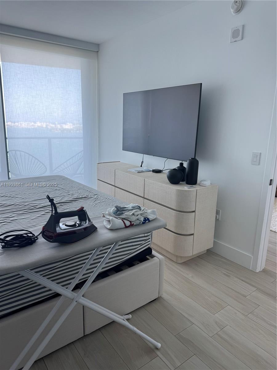 460 NE 28th St #3807, Miami FL 33137