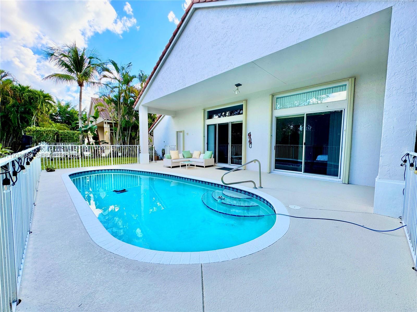 19754 Dinner Key Dr, Boca Raton FL 33498