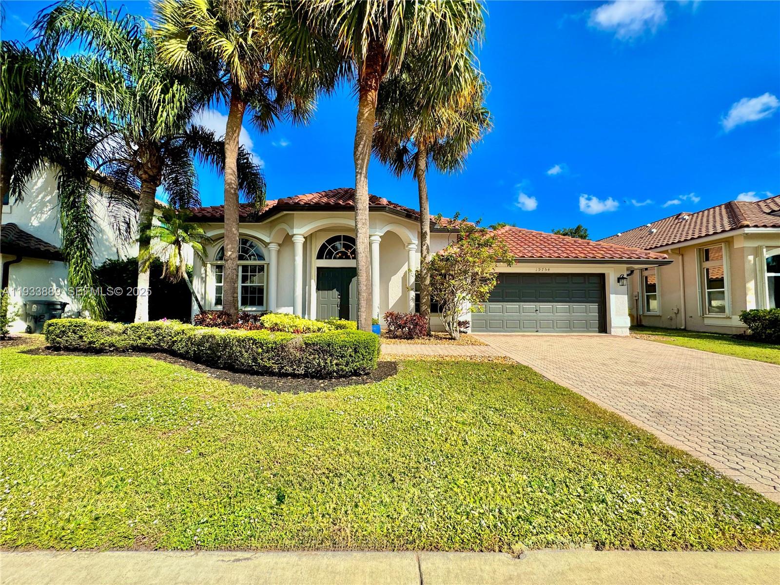 19754 Dinner Key Dr, Boca Raton FL 33498