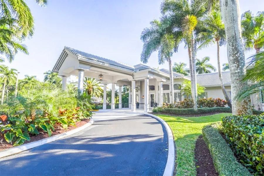 19754 Dinner Key Dr, Boca Raton FL 33498