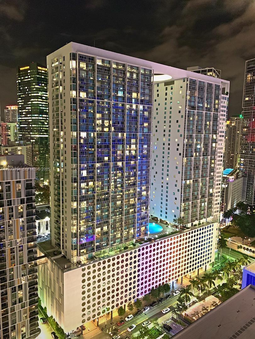 500 Brickell Ave #1507, Miami FL 33131