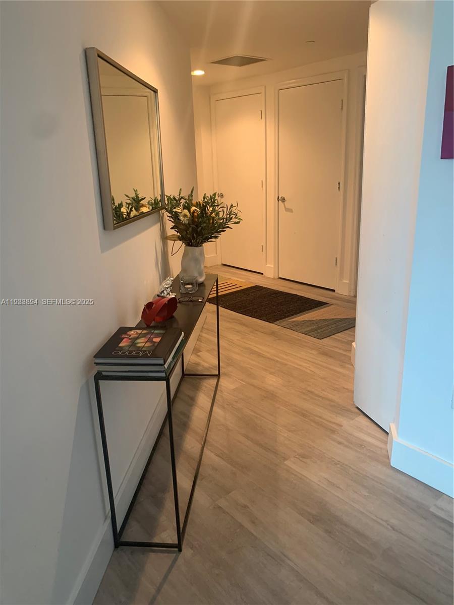 500 Brickell Ave #1507, Miami FL 33131