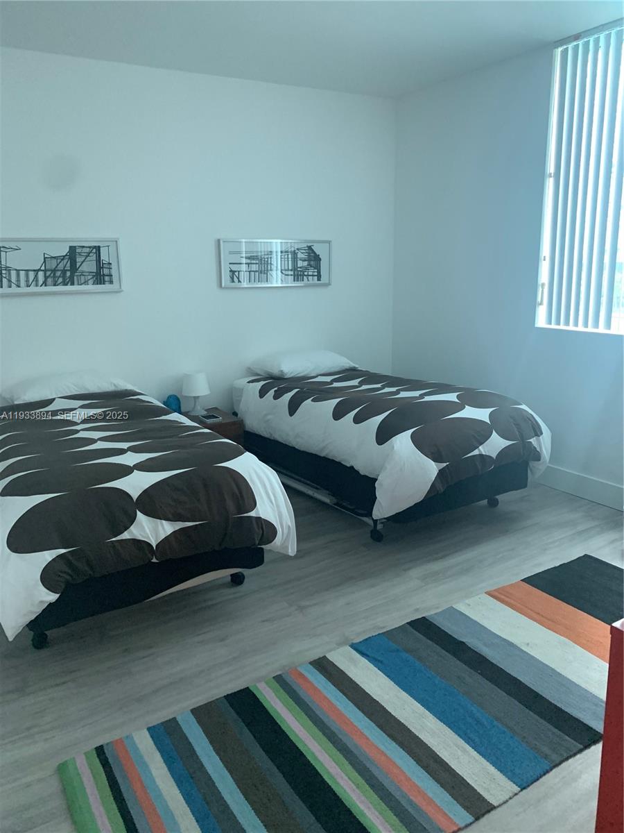 500 Brickell Ave #1507, Miami FL 33131