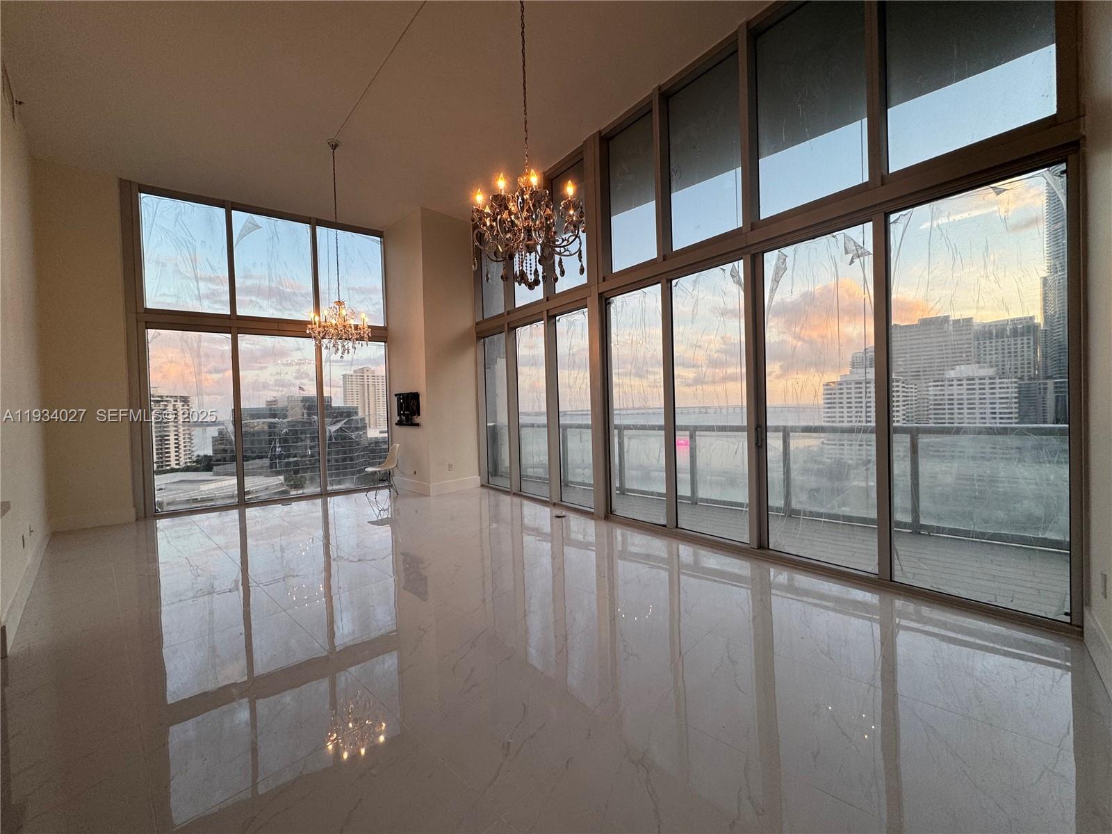 495 Brickell Ave #1501, Miami FL 33131