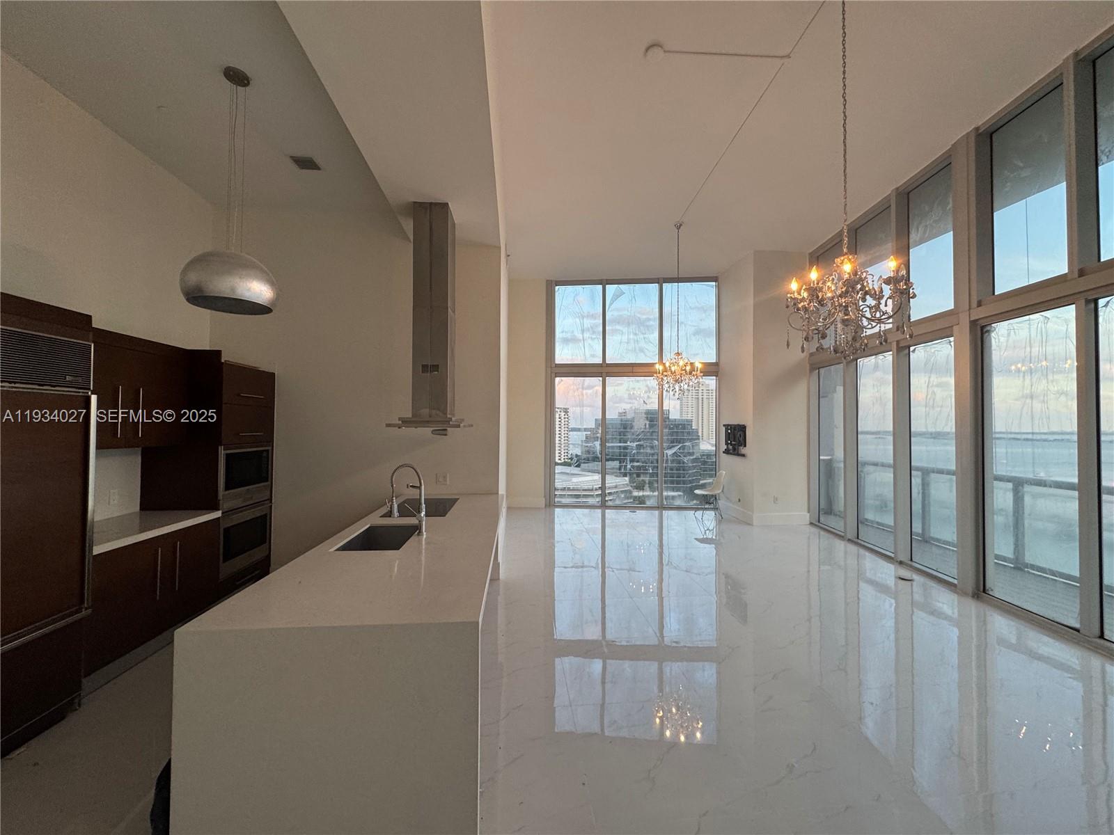 495 Brickell Ave #1501, Miami FL 33131