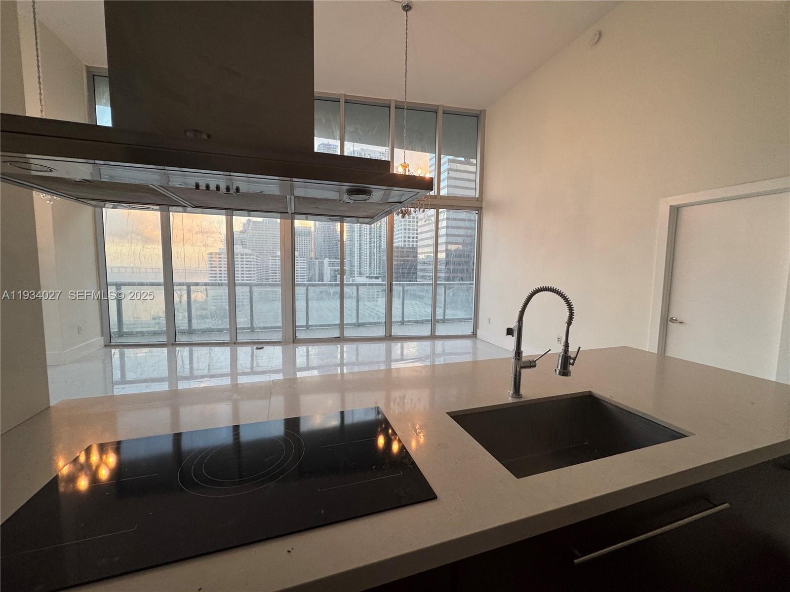 495 Brickell Ave #1501, Miami FL 33131