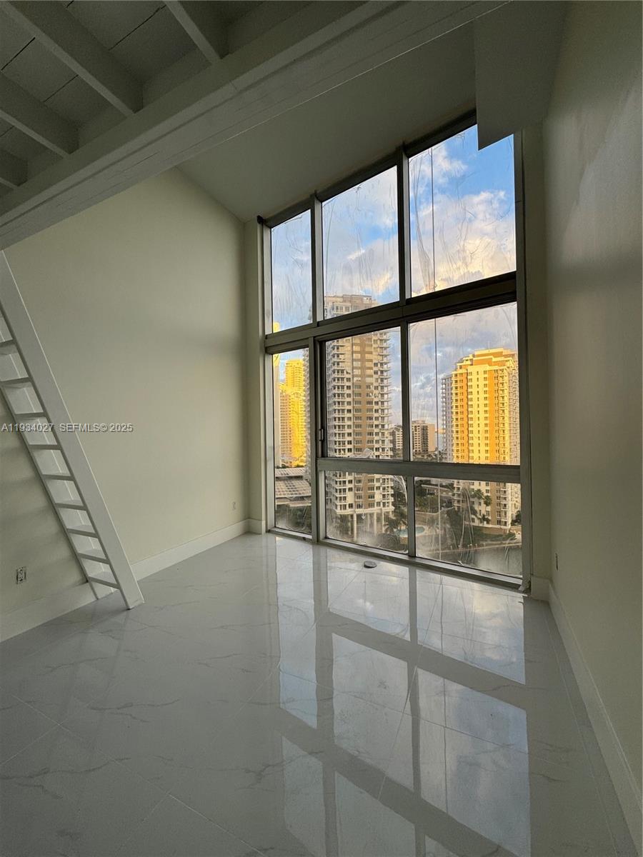 495 Brickell Ave #1501, Miami FL 33131