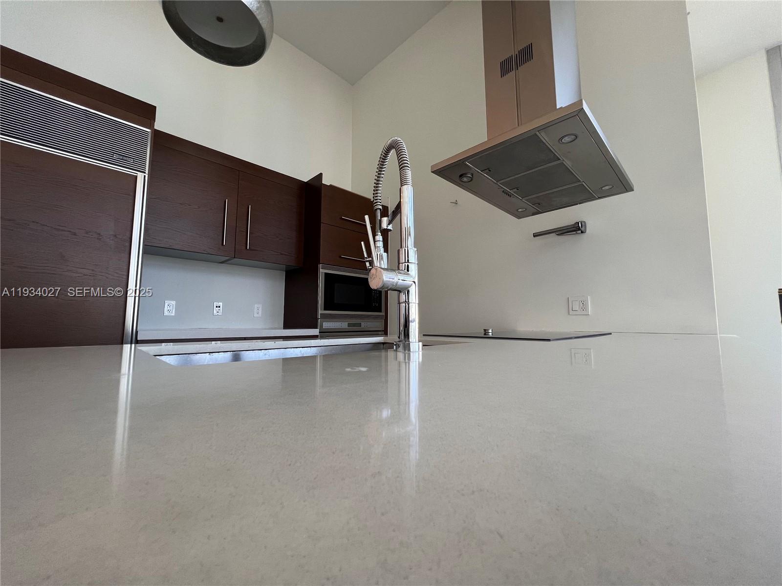 495 Brickell Ave #1501, Miami FL 33131