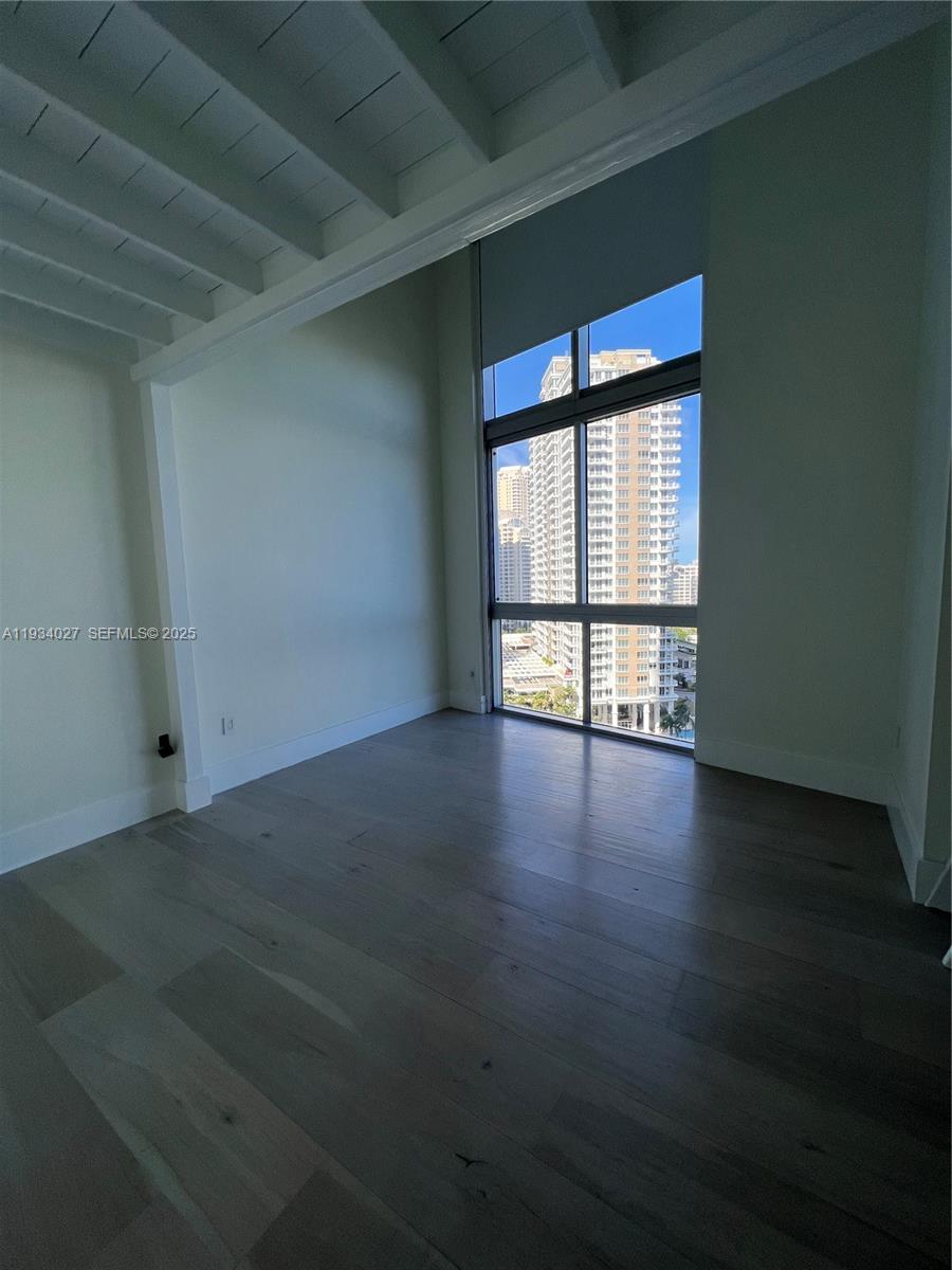 495 Brickell Ave #1501, Miami FL 33131