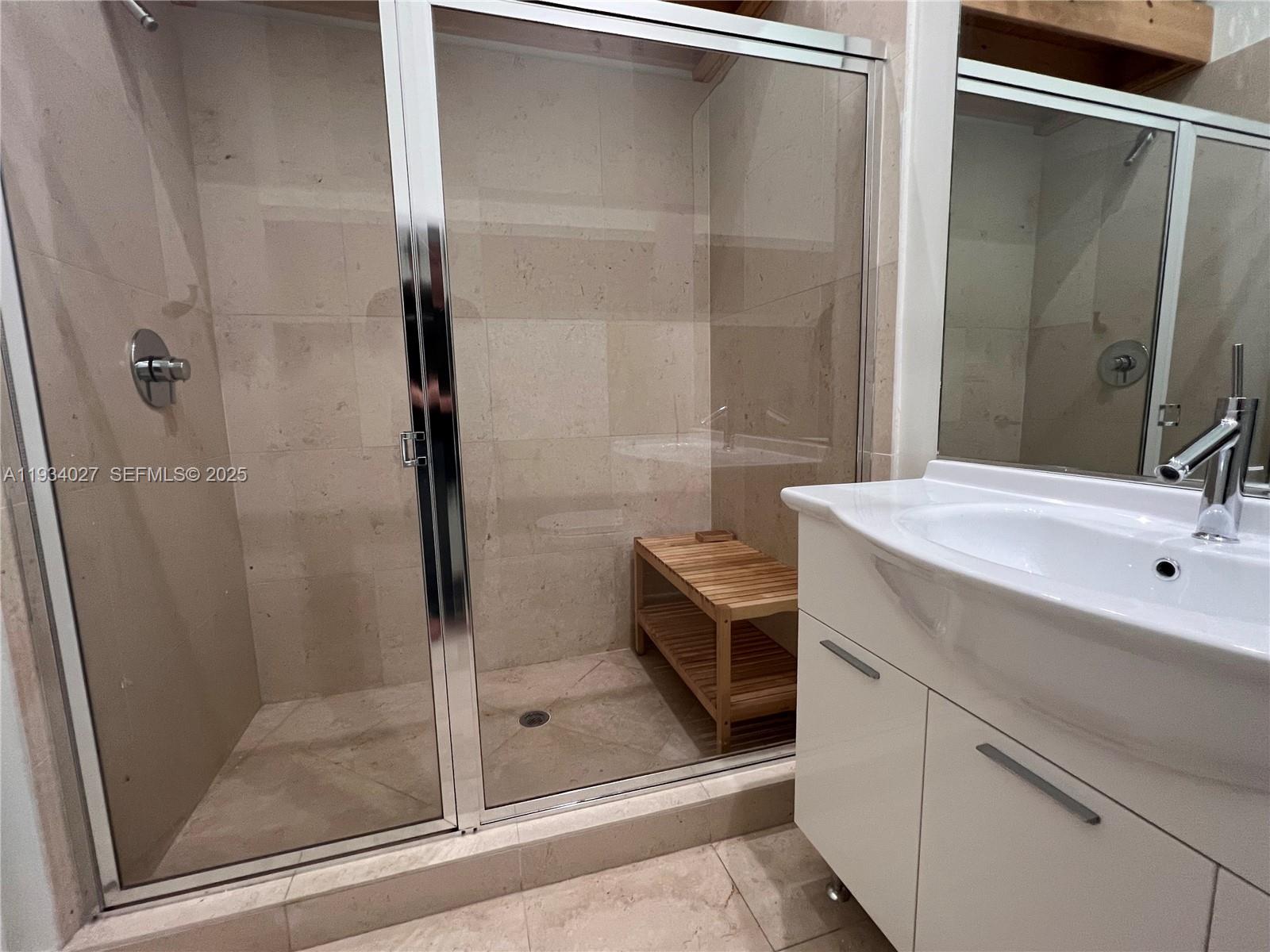 495 Brickell Ave #1501, Miami FL 33131
