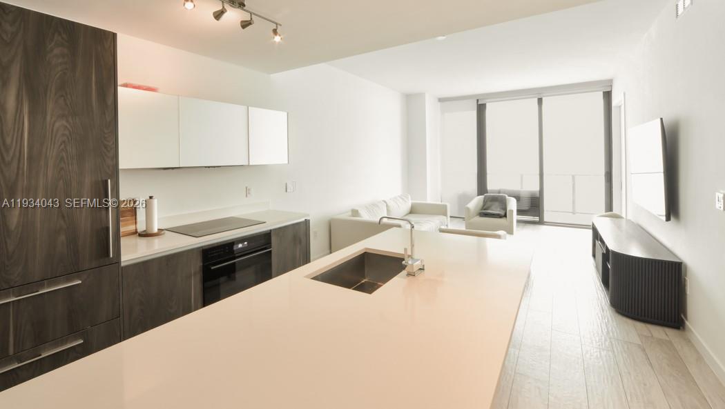 480 NE 31st St #3404, Miami FL 33137