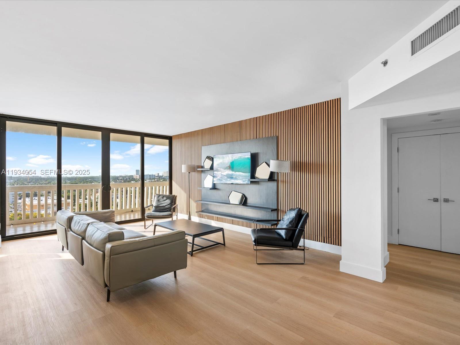 2000 Island Blvd #903, Aventura FL 33160