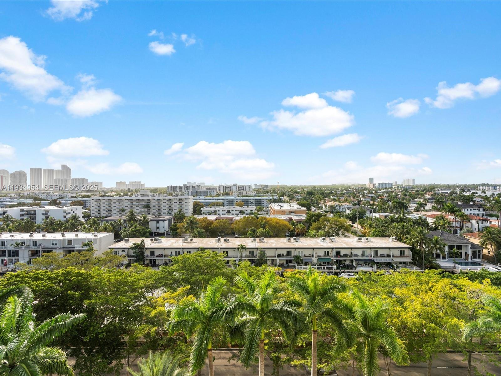 2000 Island Blvd #903, Aventura FL 33160