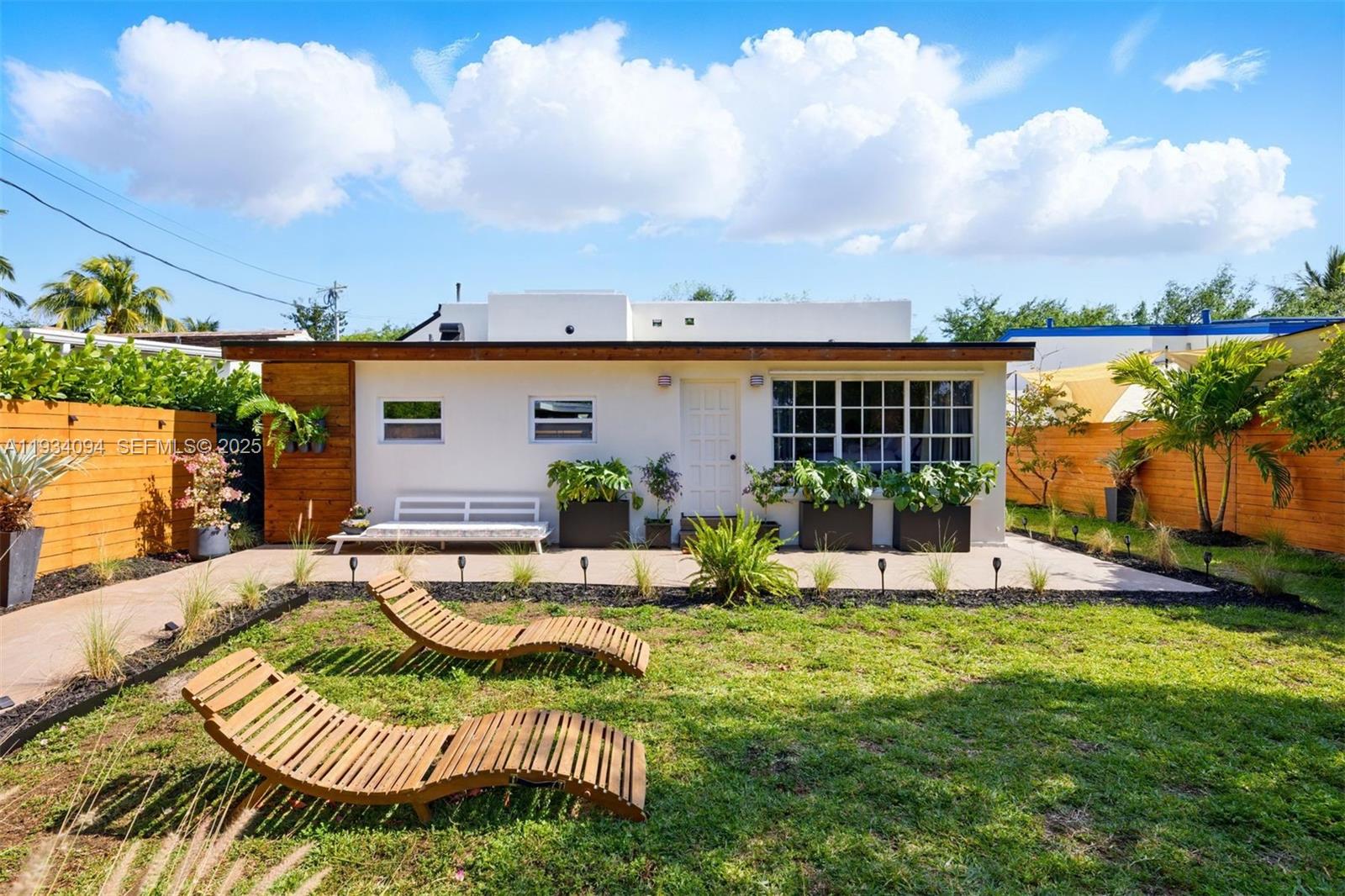 1363 Biarritz Dr, Miami Beach FL 33141