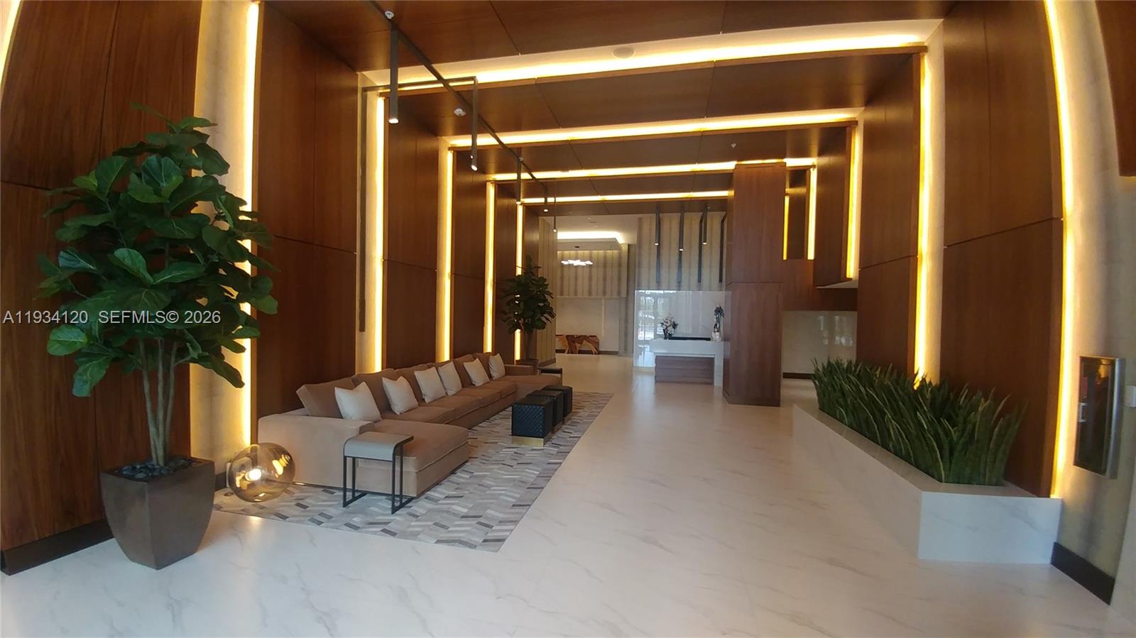 2960 NE 207 St #810, Aventura FL 33180