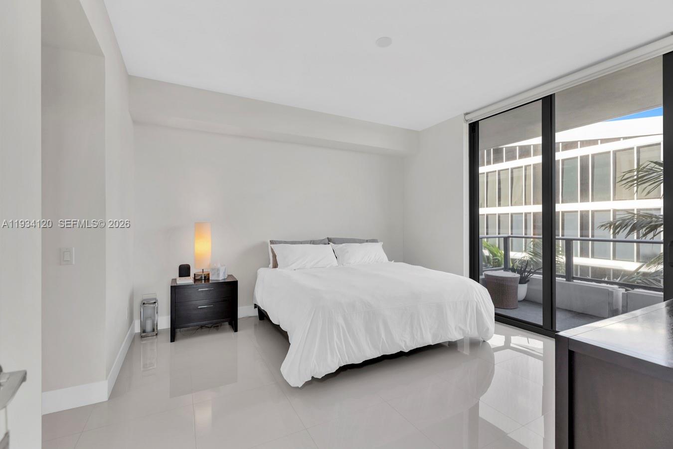 2960 NE 207 St #810, Aventura FL 33180