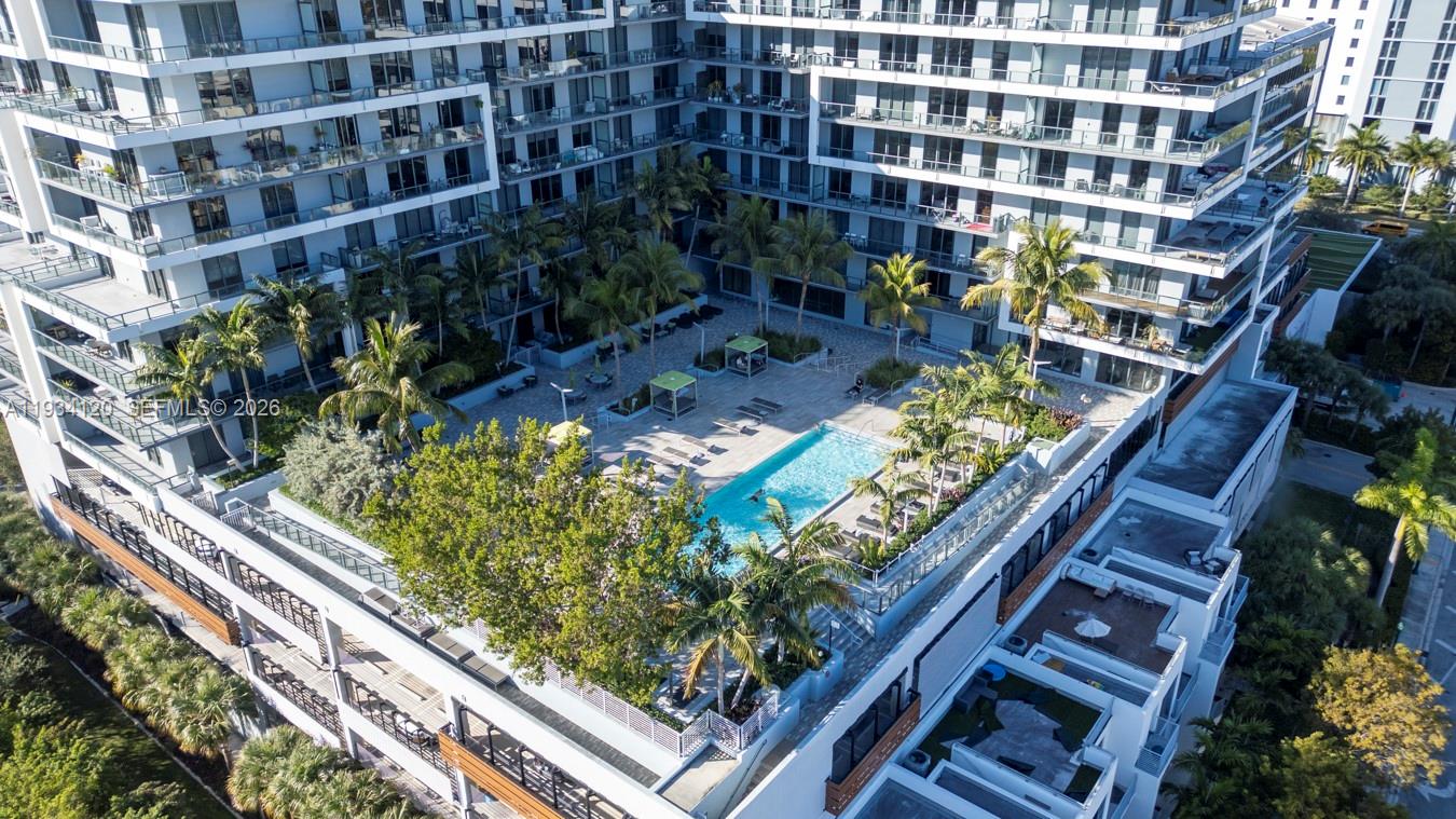 2960 NE 207 St #810, Aventura FL 33180