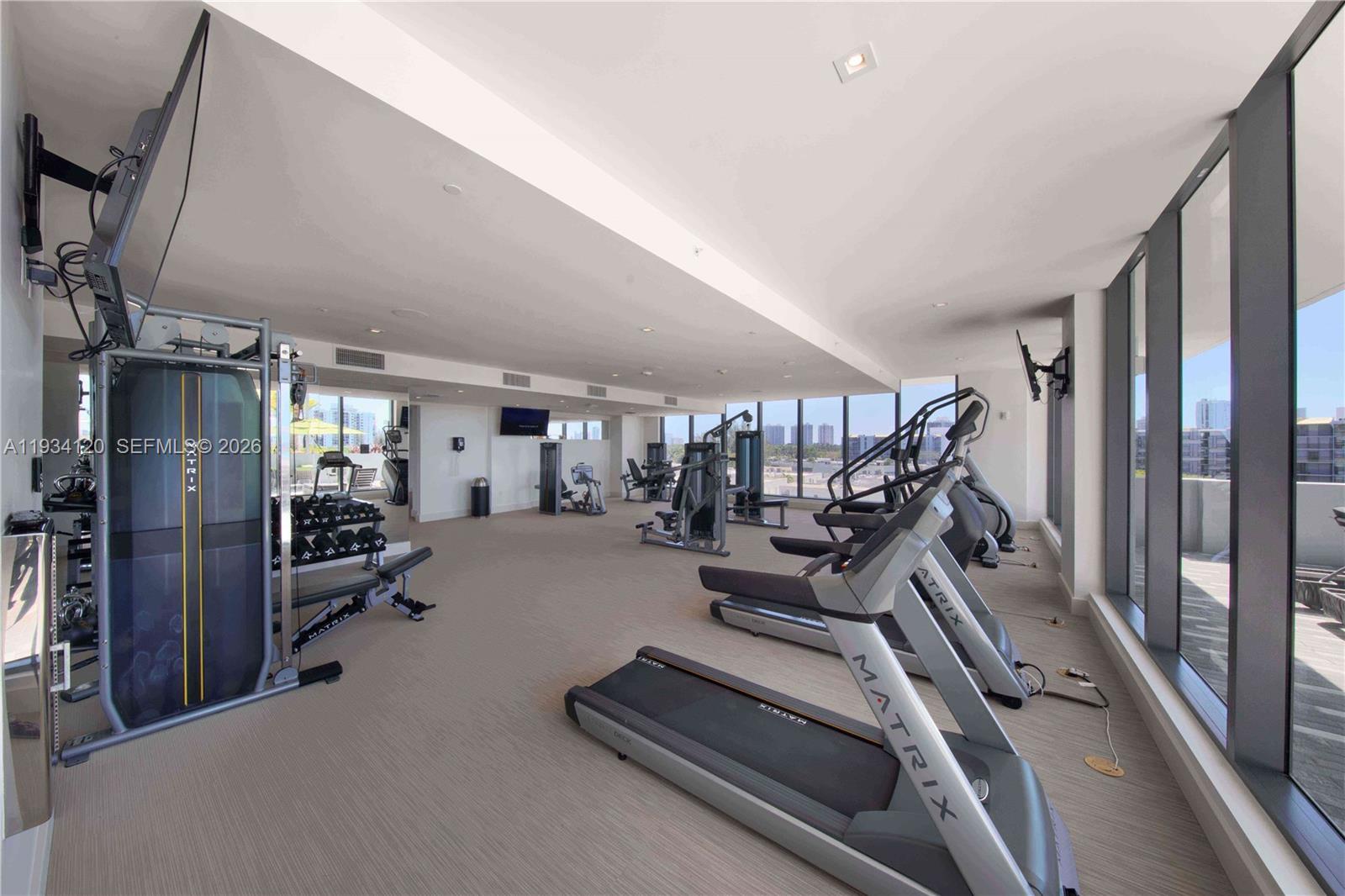 2960 NE 207 St #810, Aventura FL 33180