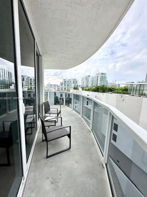 601 NE 23rd St #1106, Miami FL 33137