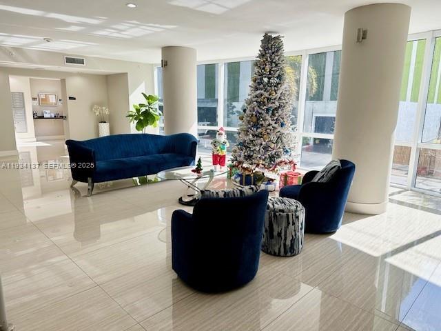 601 NE 23rd St #1106, Miami FL 33137