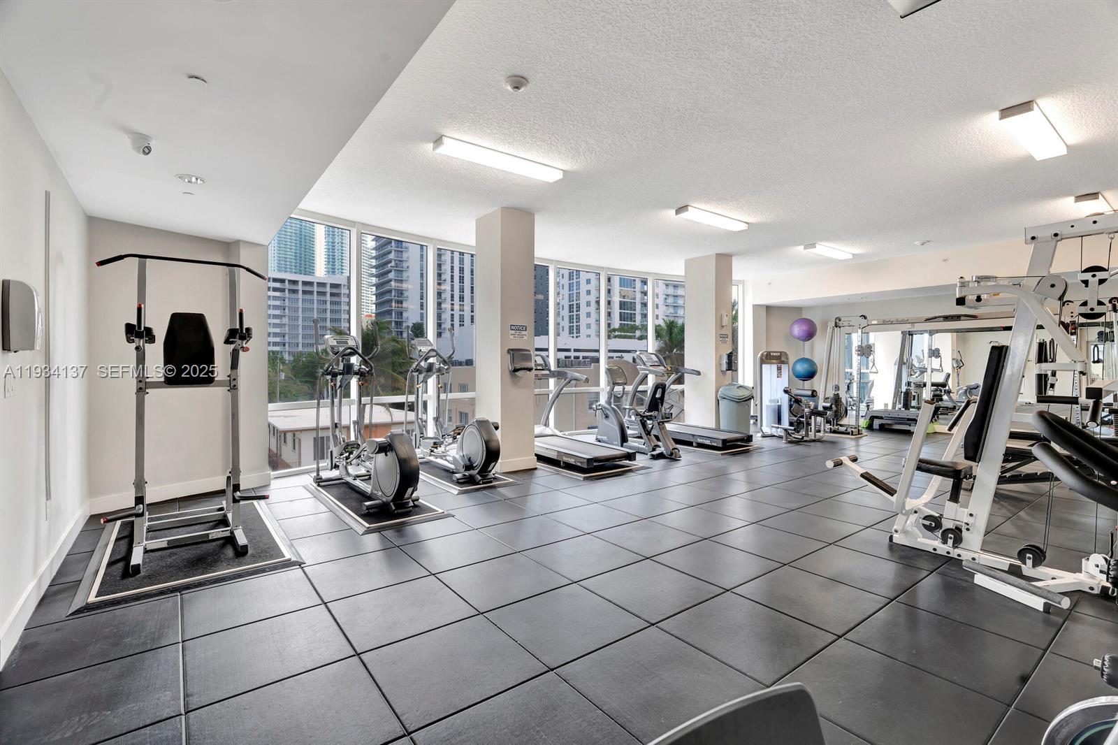 601 NE 23rd St #1106, Miami FL 33137