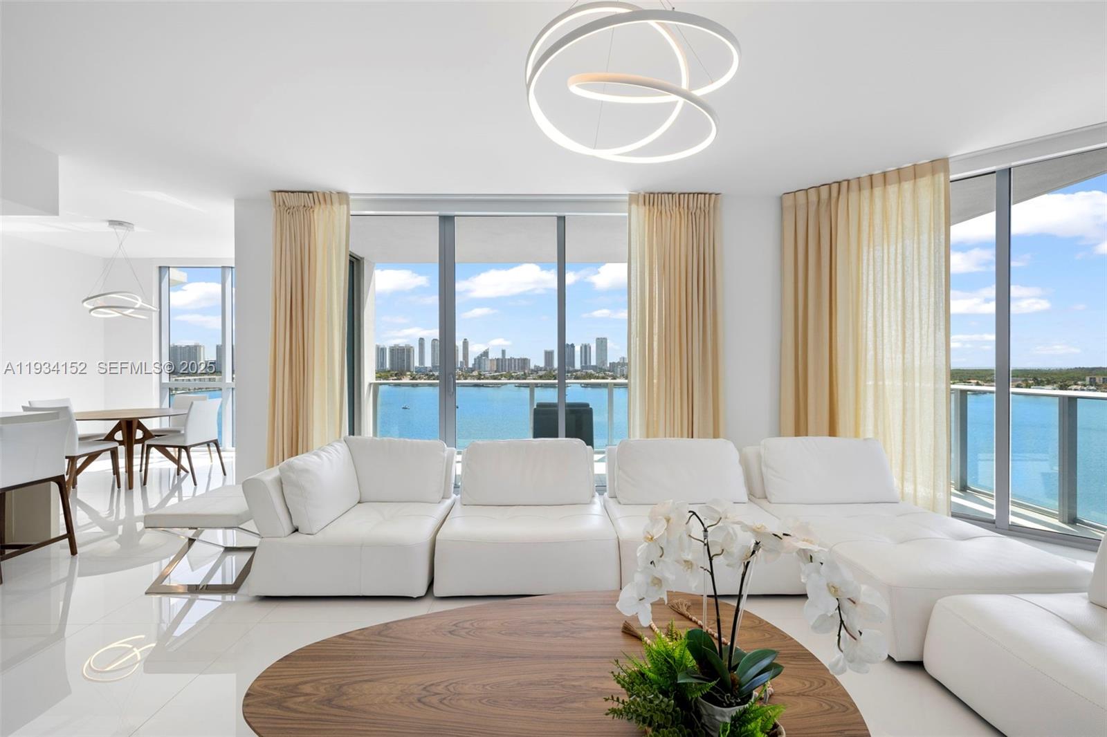 17111 Biscayne Blvd #1110, North Miami Beach FL 33160