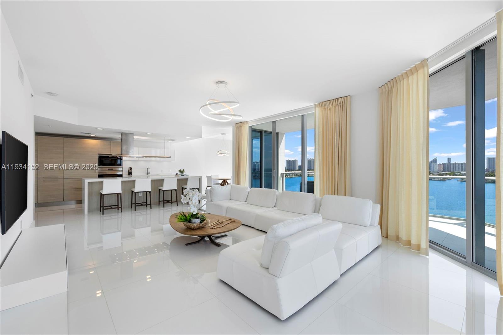 17111 Biscayne Blvd #1110, North Miami Beach FL 33160
