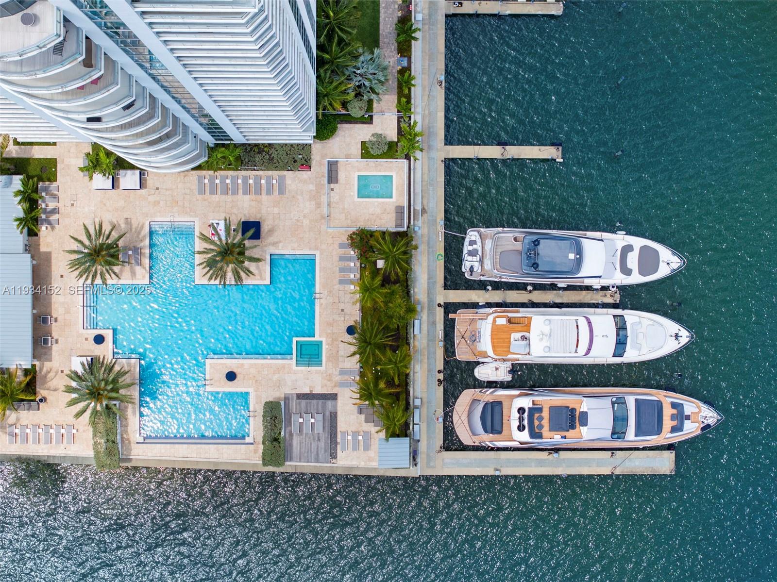17111 Biscayne Blvd #1110, North Miami Beach FL 33160