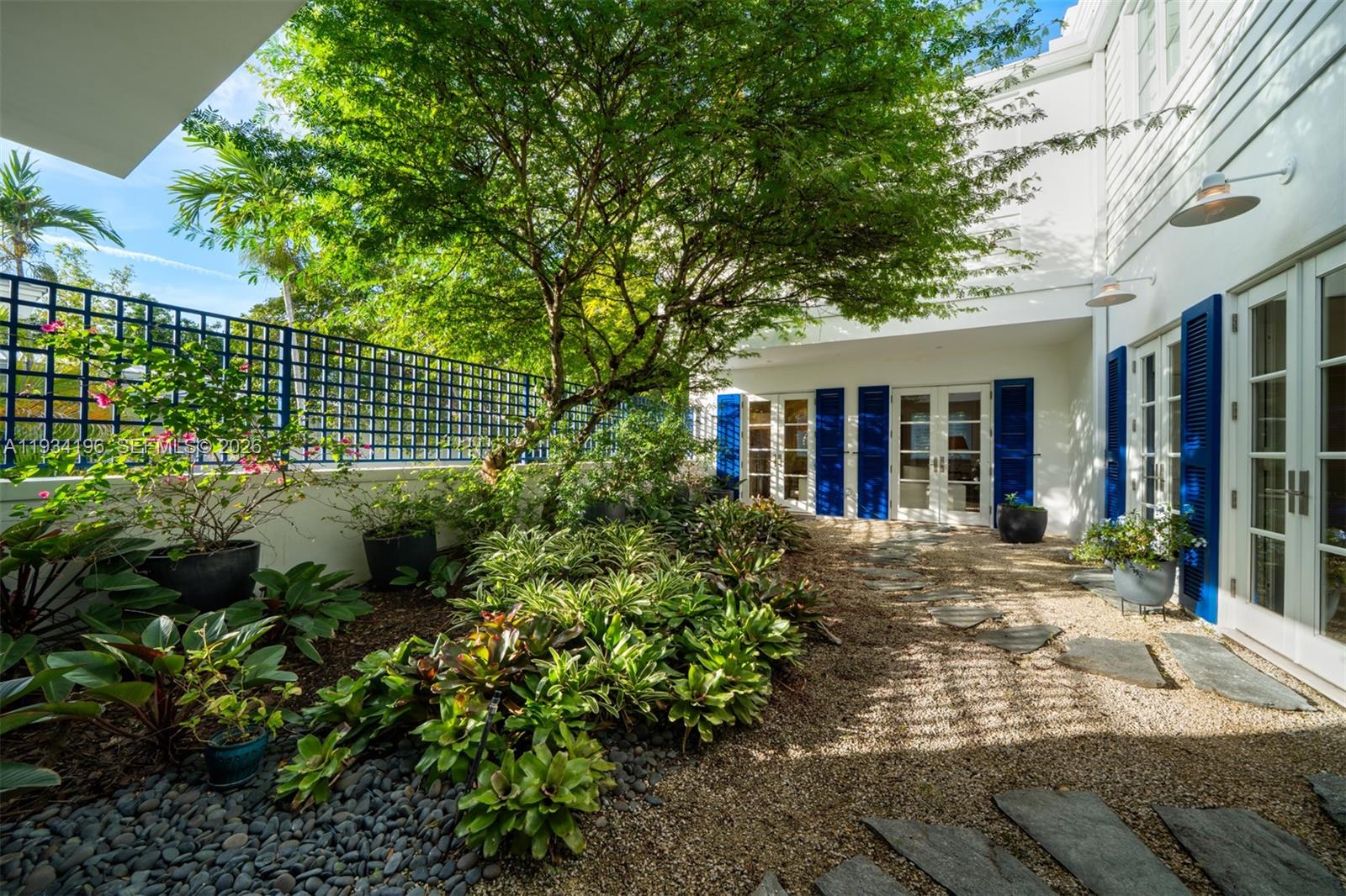 100 Cape Florida Dr, Key Biscayne FL 33149
