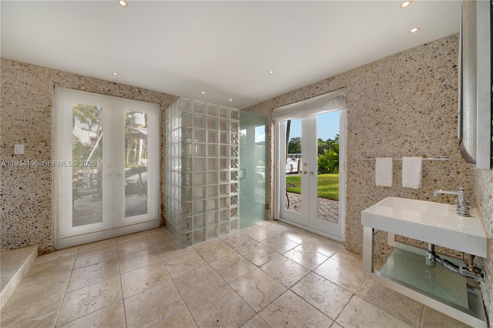 100 Cape Florida Dr, Key Biscayne FL 33149