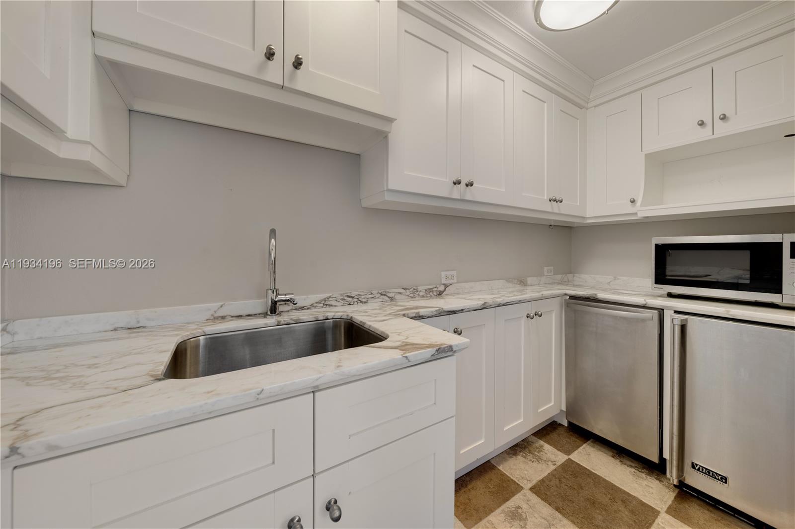 100 Cape Florida Dr, Key Biscayne FL 33149