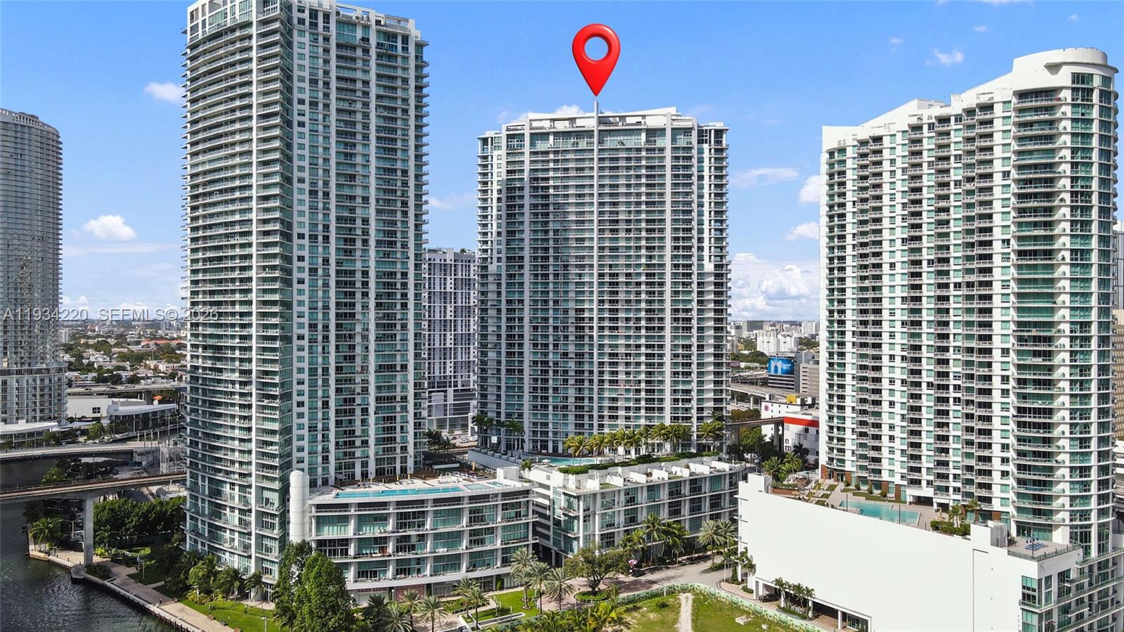 90 SW 3rd St #2109, Miami FL 33130