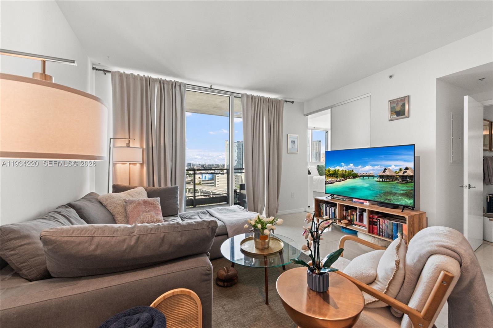 90 SW 3rd St #2109, Miami FL 33130
