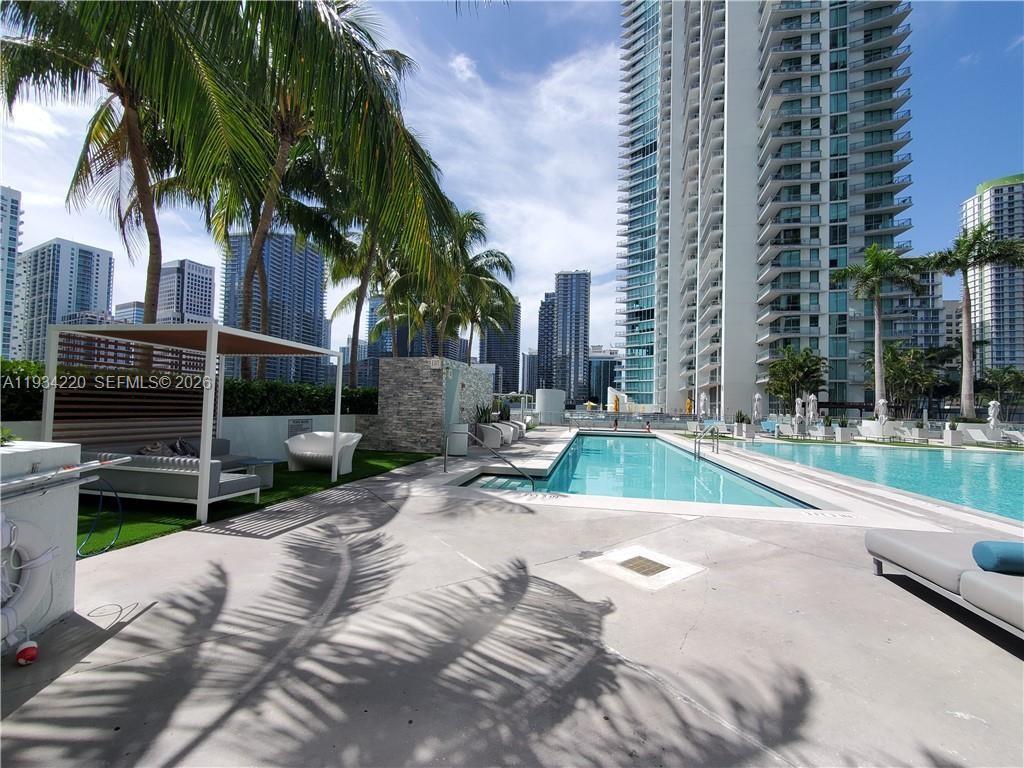 90 SW 3rd St #2109, Miami FL 33130