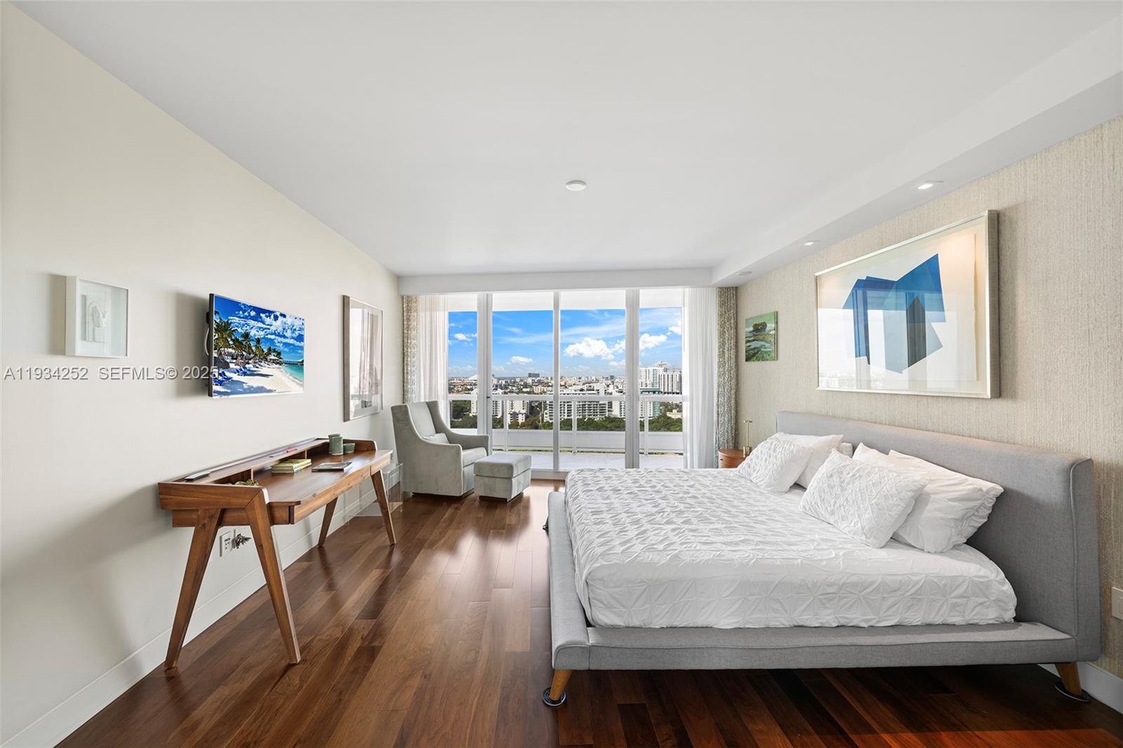 1643 Brickell Ave #2304, Miami FL 33129